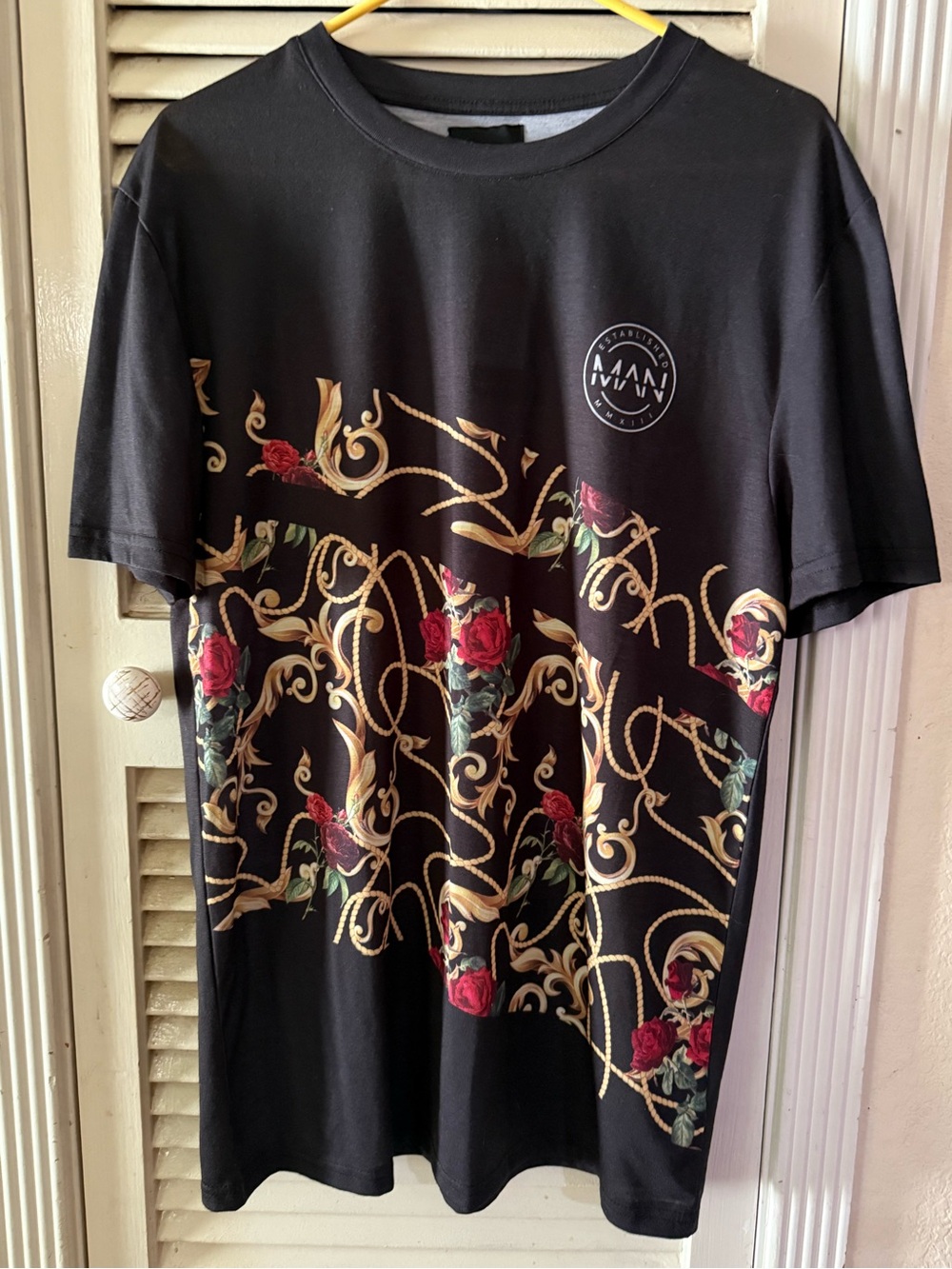 Boohoo Black Tee with Gold Rope and Red Rose Print